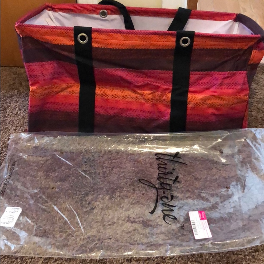 31 deluxe utility tote